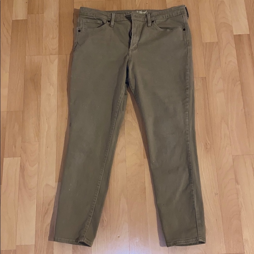 Khaki pants mid rise